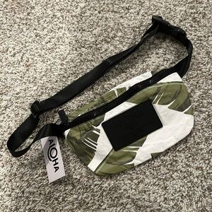 Aloha Hip Pack